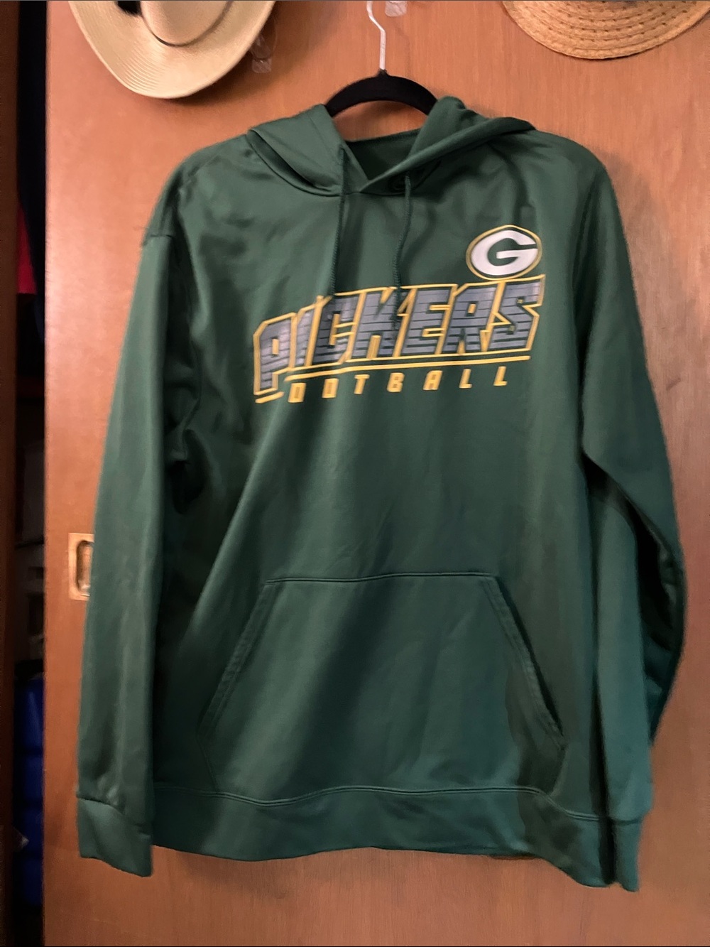 Majestic Brand  Forest Green Pullover Hoodie with Green Bay Packers Logo